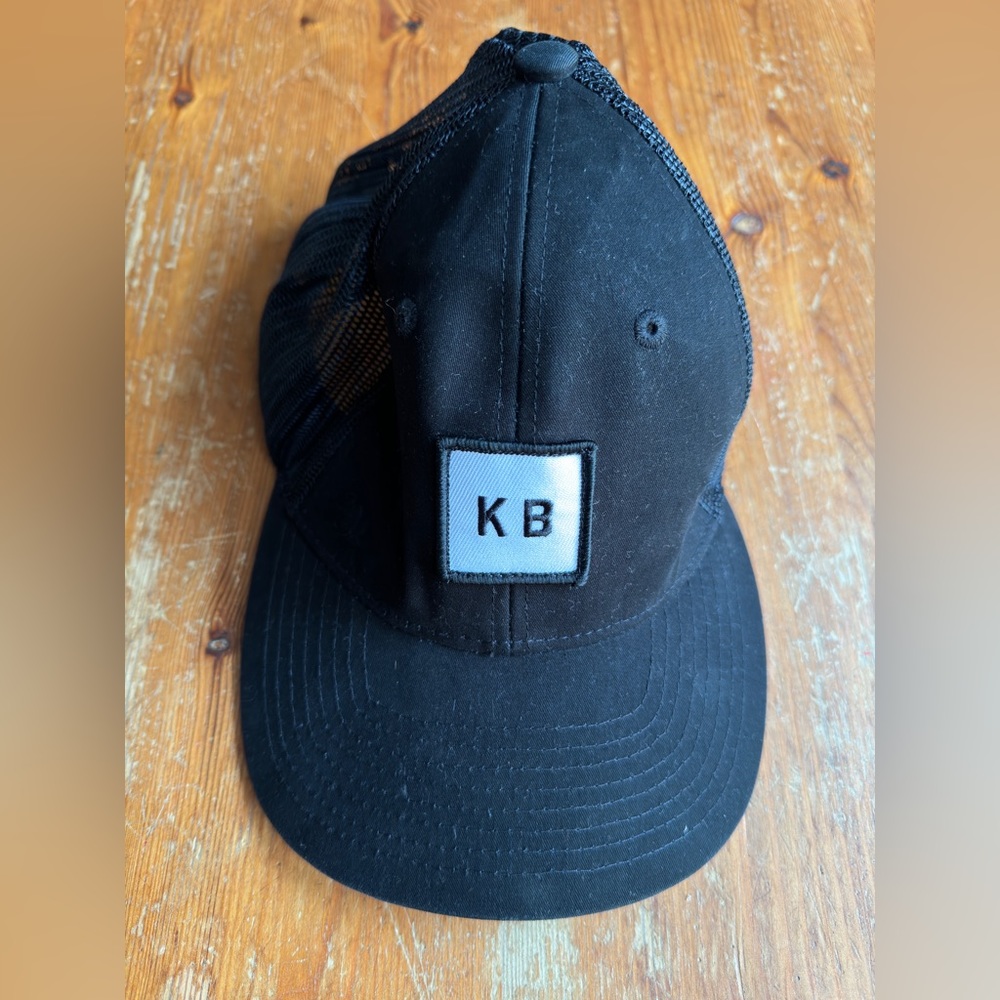 Kane Brown hat
